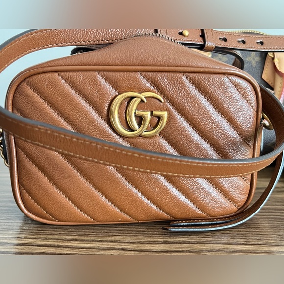 Sold on e b a yGucci Mini Camera bag in Brown - Picture 2 of 9